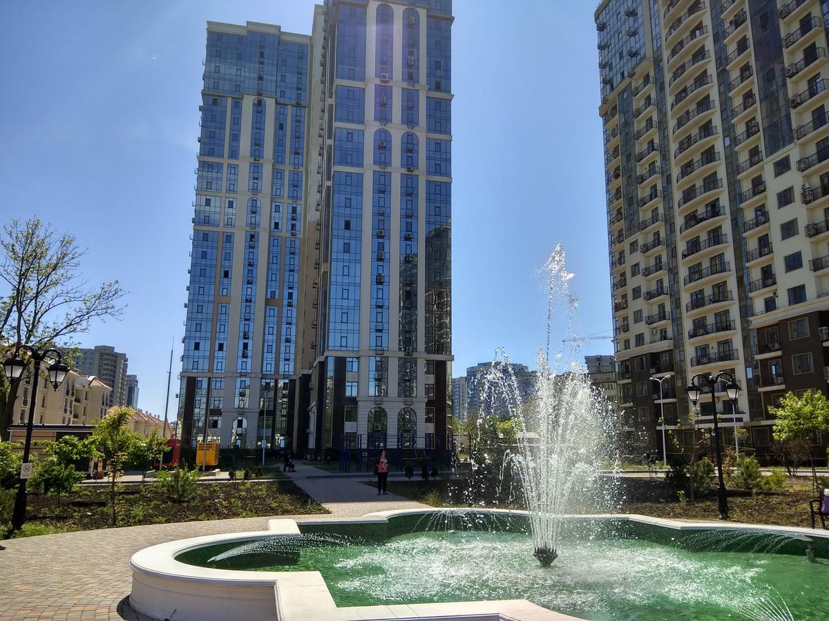 Аркадия Студия С Балконом Частичный Вид Моря Первая Линия От Моря Odesa Exterior foto